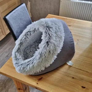 Kattbädd kattsäng - En liten och söt kattbädd/ liten hundbädd. 