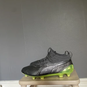 Puma one fotbollsskor  - Säljer mina fotbollsskor, mycket bra skick !