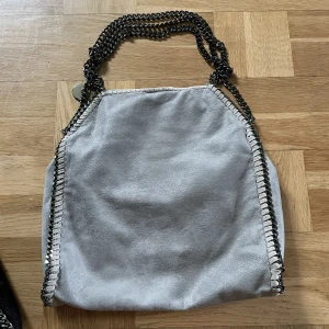 Stella McCartney liknande väska - Den gråa 🫶🏼