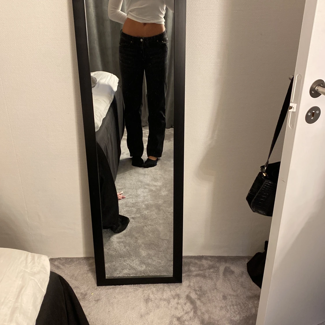 Lågmidjande svarta jeans - 91