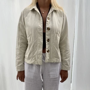 Jacka - Snygg jeansjacka från Monki🤍🤍