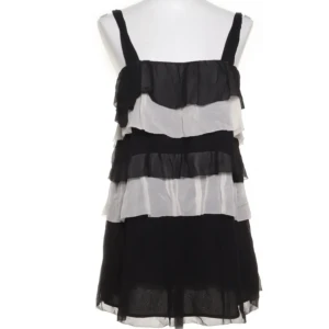 By Malene Birger linne - Prislapp kvar och aldrig använd, endast testad💞Tror inte den säljs längre. Ord pris 1740kr! Skriv för fler bilder. Kan gå ner i pris vid snabb affär.