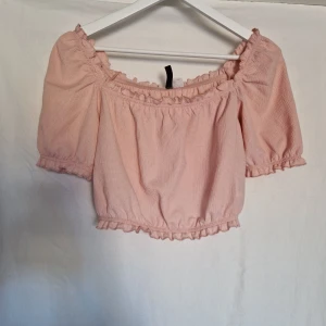 Rosa topp - Supersöt topp från h&m i strl s. 