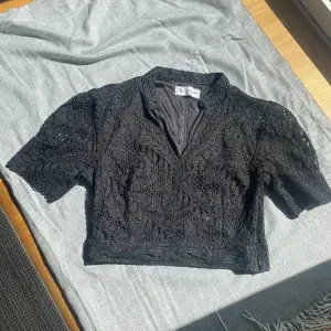 Originally from an online store from Singapore. Still in pretty good condition (~1 years) - size is M but has a small cutting. There is a zip on the side which you can open up for easy wearing.