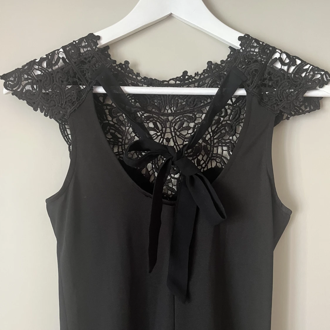 Svart klänning  - 91