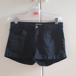 Shorts - Korta shorts i bra skick.