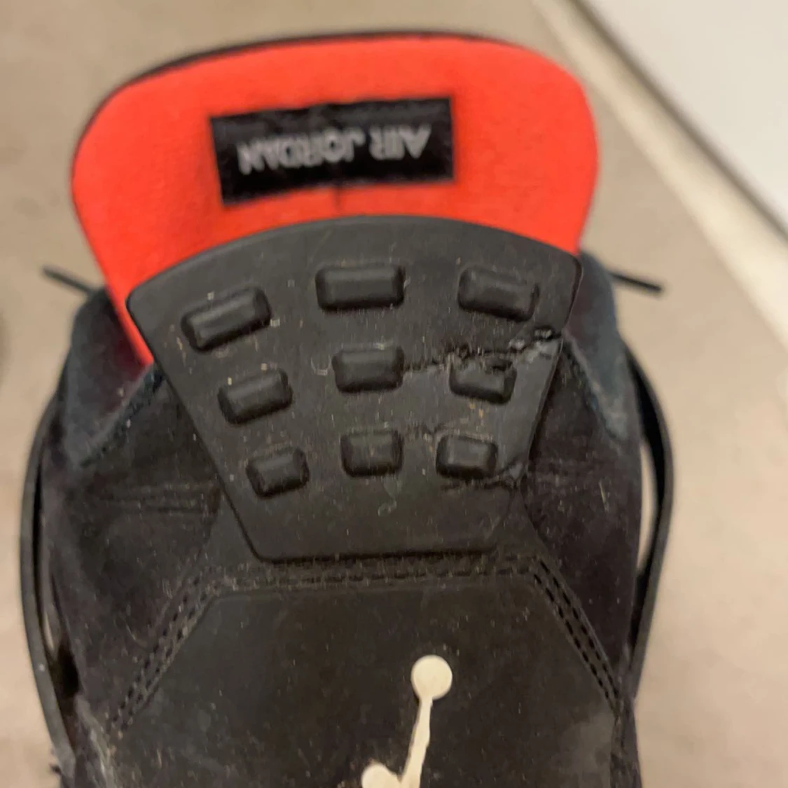 Jordan 4 red thunder - 90