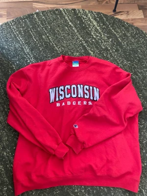 Wisconsin vintage sweatshirt  - Storlek: XXL sitter som XL Pris: 300kr Frakt: 66kr med postnord 