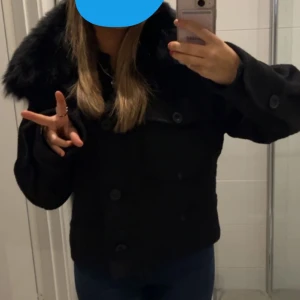 Svart meotine  - Svart Meotine jacka 