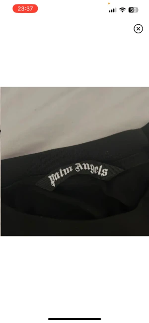 Palm angels  - Oanvänd Palm angels t shirt. Den är för stor därför säljer jag den.