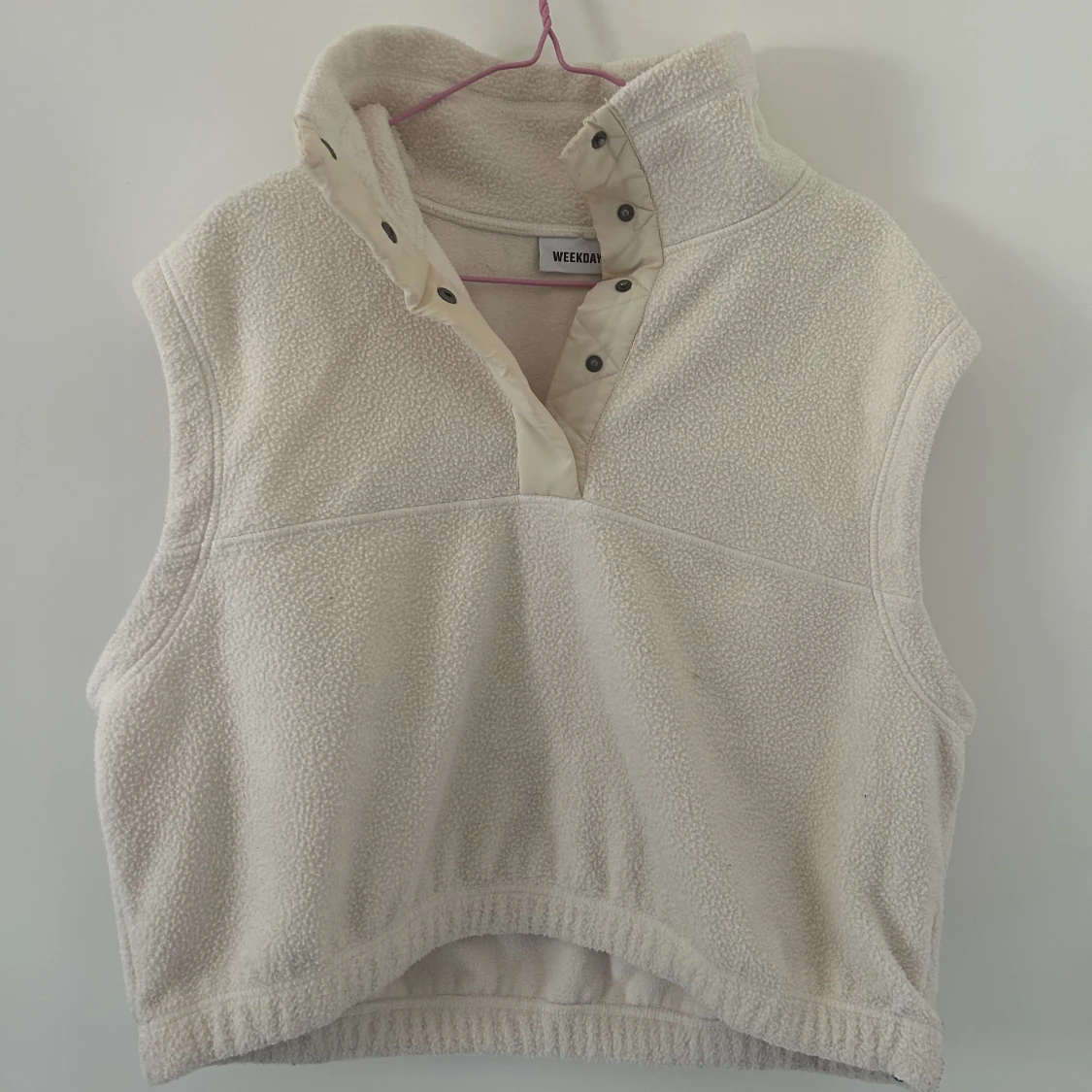Fleeceväst WEEKDAY 🐑☁️ - 90