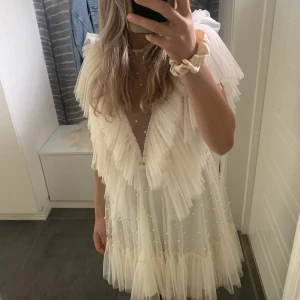 Ida Sjöstedt  - Säljer denna fina sommar klänningen i storlek 36. Hör av er vid frågor.