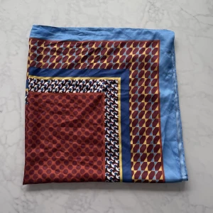 Scarf - Helt oanvänd scarf från Zara!