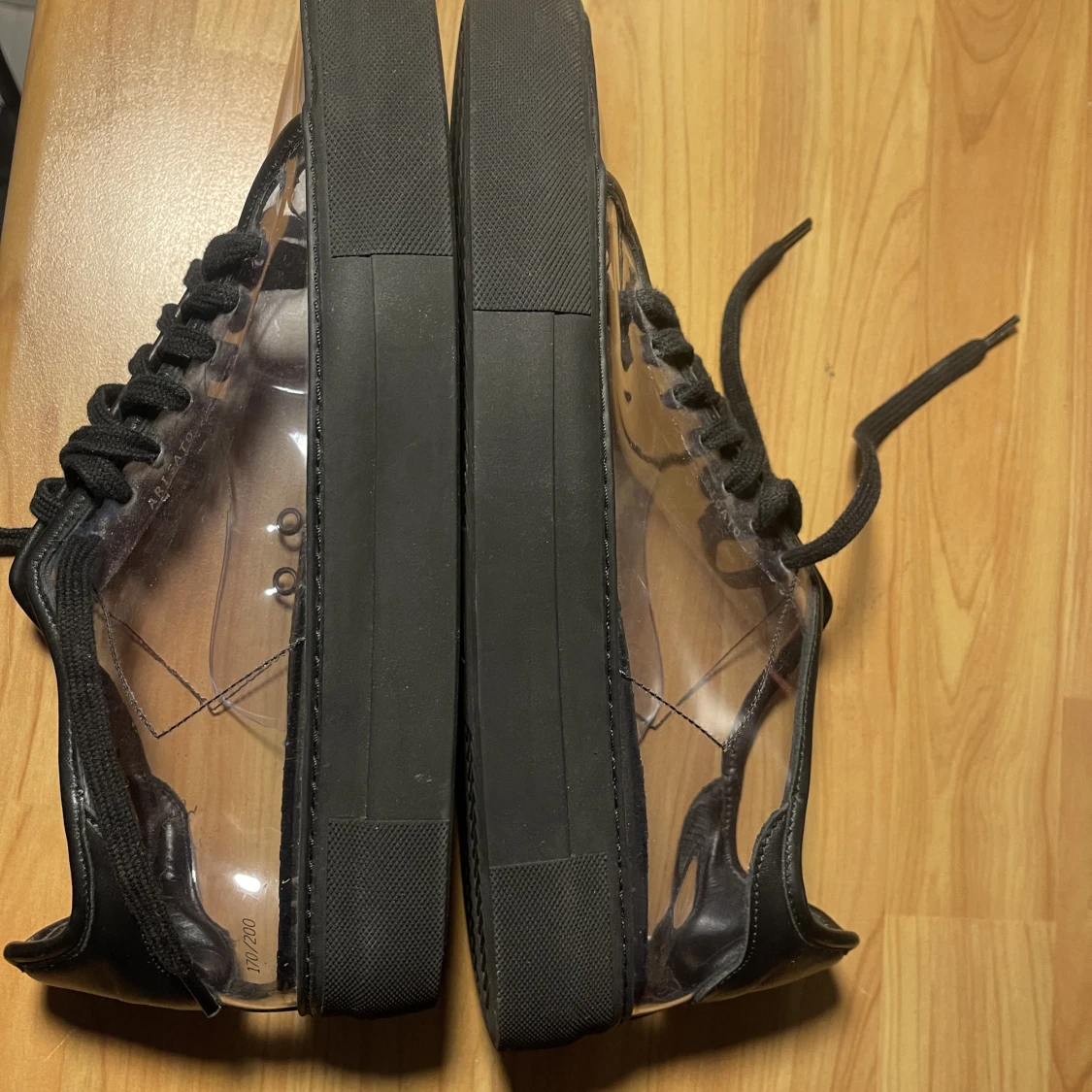 Limiterade Axel arigato skor - 90