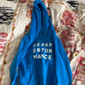 PeakPerformance hoodie - 1 år gammal. Original pris: 650kr