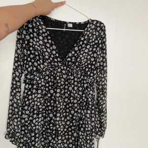 Fin somrig klänning - En söt liten klänning från HM🌸