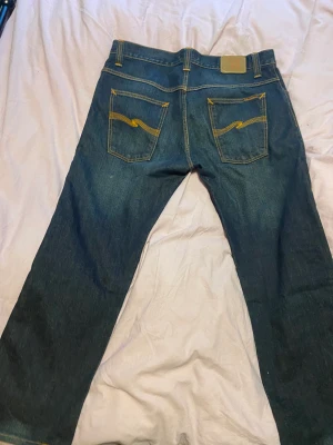 Nudie jeans - Jätte bra sick aldrig användas