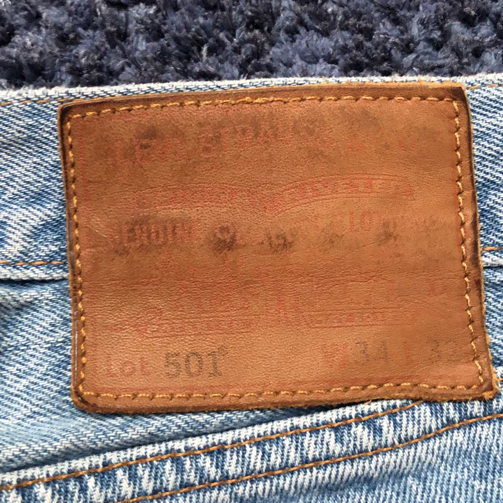 Blåa Levis 501 jeans Storlek 34/32. Jeans & Byxor.