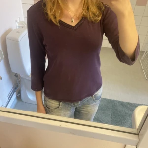 lila vintage tröja - Bra skick, köpt second hand! 