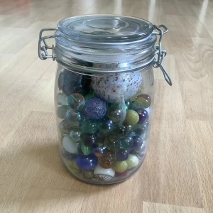 Kulor - Massor av glaskulor!! 💕⚡️💗 säljer alla för 50kr !!  Högsta pris på budgivningen får köpa! 💕💗⚡️⭐️