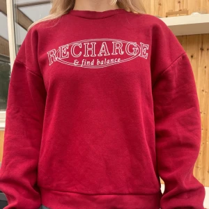 Tröja Gina - Tröjan är ifrån Gina. Passar dig som använder xs/s ❤️‍🔥 ser ut som ny och är super mjuk.  Skriv vid fler frågor 💗💗