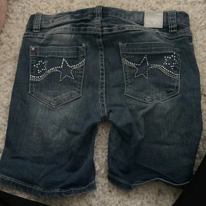 Rhinestone shorts - Barnstrl 140. 