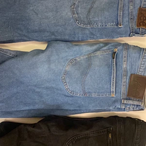 3 st ler jeans storlek 33,32 - Nyskick alla tre 