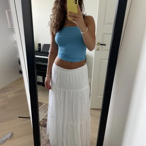 Tubtopp - Ljusblå tubtopp från Vero Moda 🥰