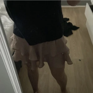 Kjol - Säljer denna jätte fin kjolen