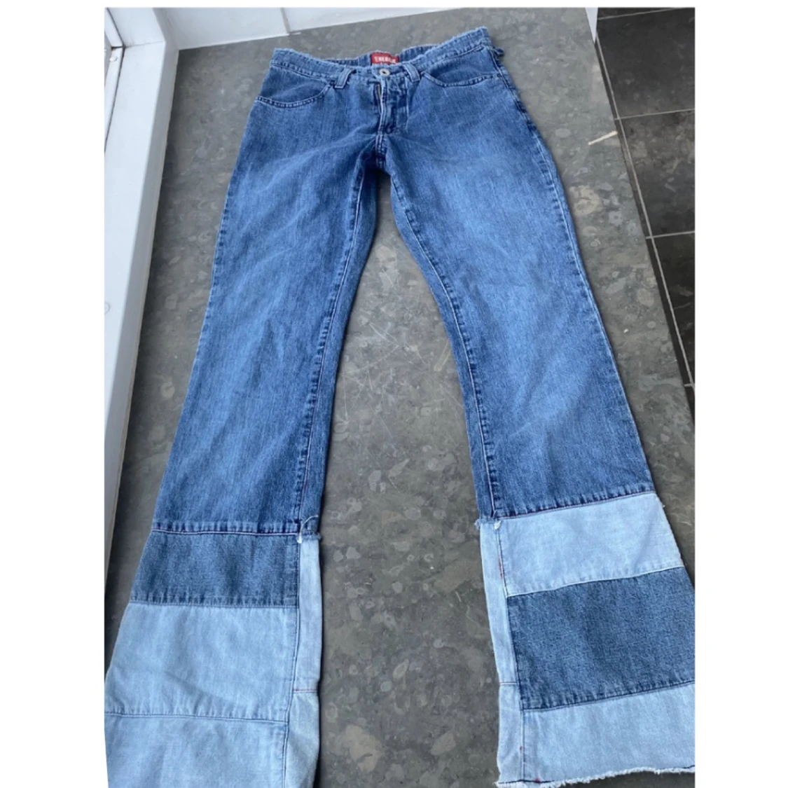 Unika jeans
