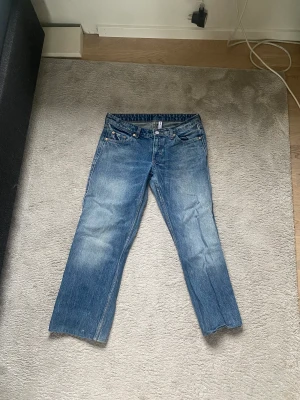 Weekday Jeans - Weekday jeans som inte kommit till mycket användning🩷 pris kan diskuteras!!