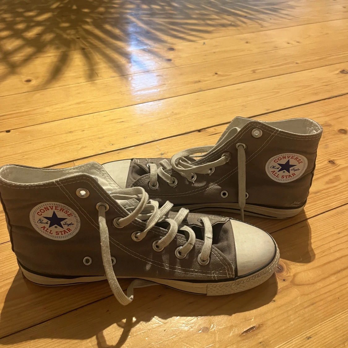 Bruna Converse  - 91