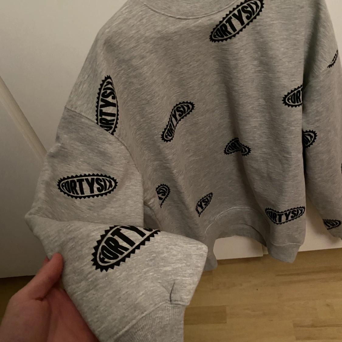 District 46 crewneck - 91