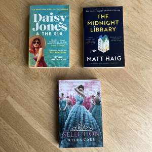 Daisy Jones & the six. The selection första boken. The midnight library. På engelska. 80kr styck