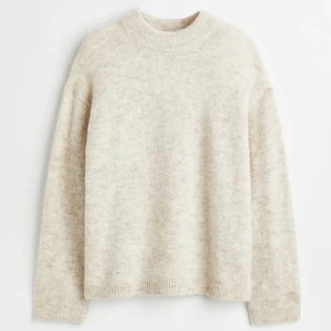 Stickad tröja hm  - Beige stickad tröja från hm 🩷 i bra skick 