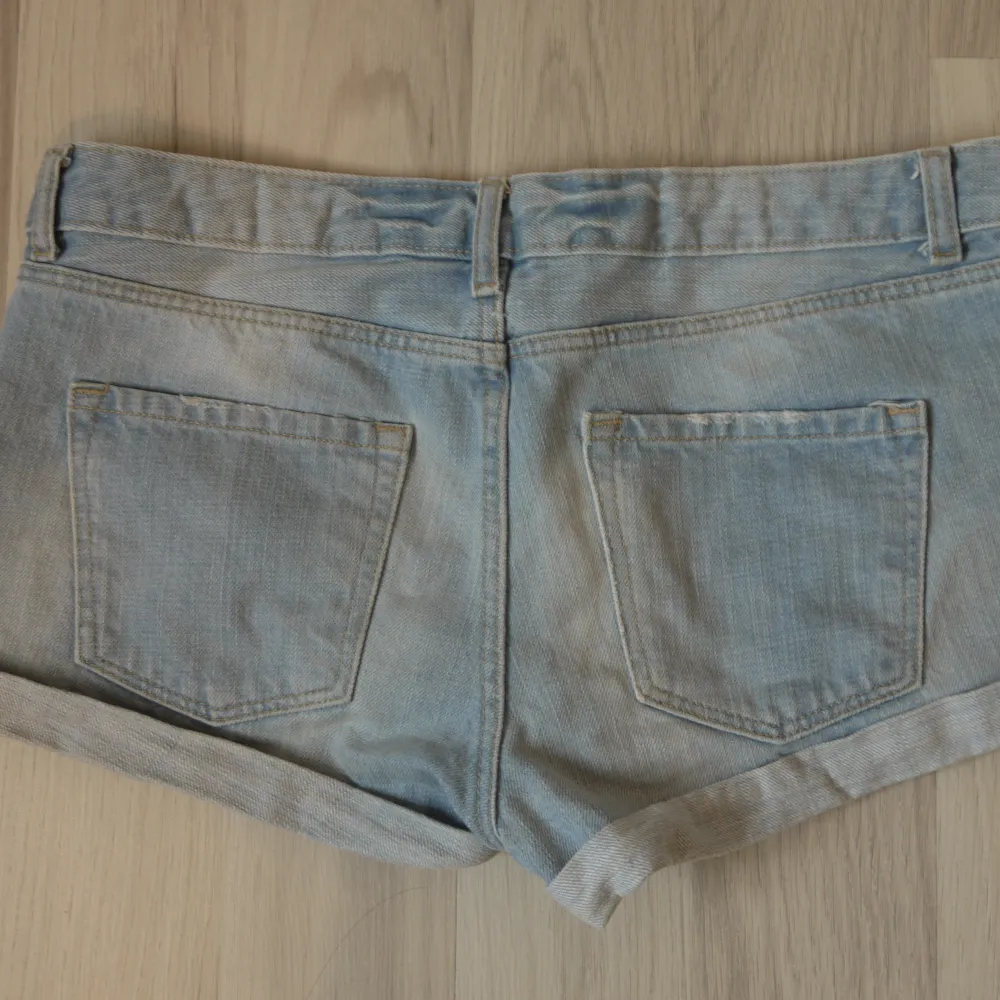 Knappt använda shorts, säljer då jag har vuxit ur dem.. Shorts.