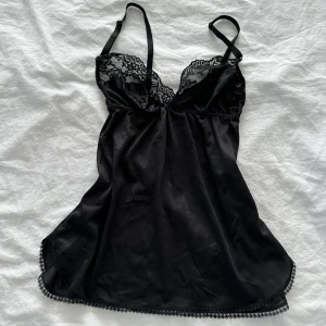 Linne - Linne med reglerbara axelband