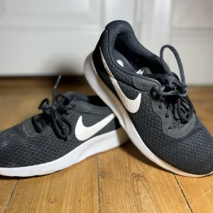 Nike träningsskor strl 39. - Nike träningsskor i fint skick strl 39 💕💕
