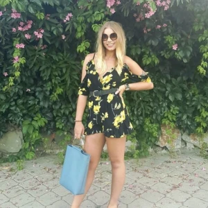 Floral playsuit - Floral playsuit with cold shoulder detail