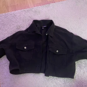 Jeans jacka - Svart jeans jaka från h&m