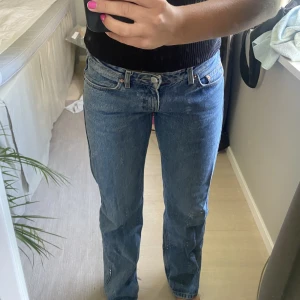Weekday jeans!  - Säljer dessa arrow low straight jeans ifrån weekday! 