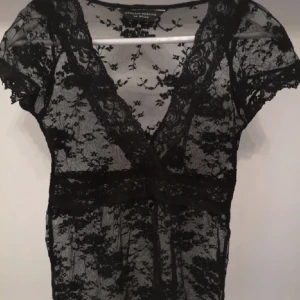 Spetströja - stretchig vintage spetstopp!💓