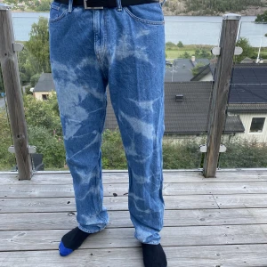 Nästan oanvända Wavy jeans  - Bra skick, hm Kan skickas eller hämtas