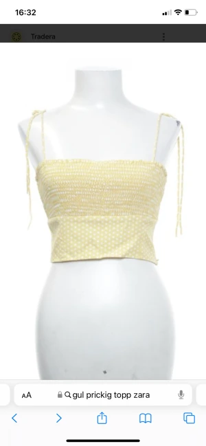 Gul topp  - Söt gul topp från zara st xs😊skriv för fler bilder
