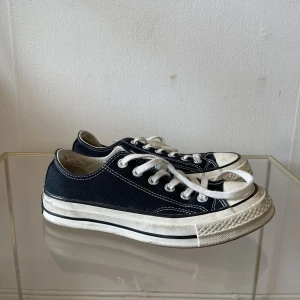CONVERSE - Sneakers från Converse. Storlek 37.