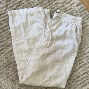 Linnebyxor  - Säljer dessa populära linnebyxor från lager157 då dom tyvärr är för stora! Storlek S 