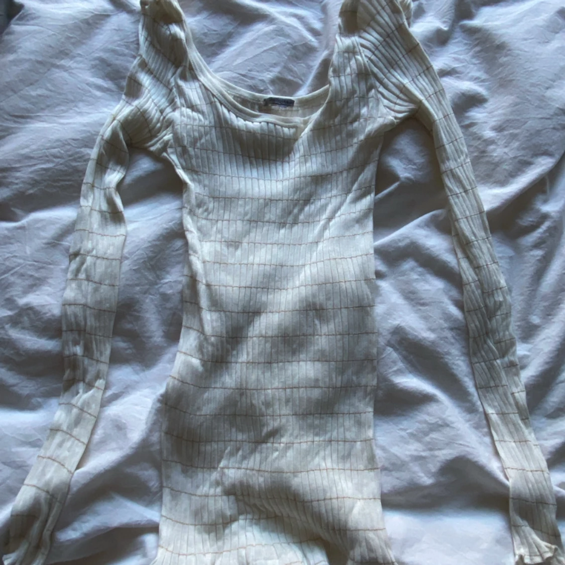 vit guldig tröja köpt på intimissimi