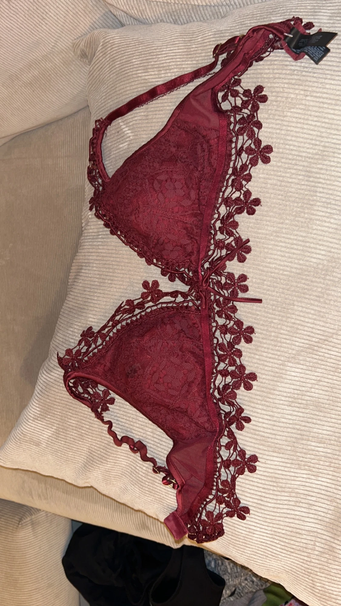 Jätte söt fin vinröd bralette - 90