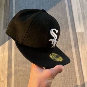 Fitted cap  - Aldrig använd alls helt ny 