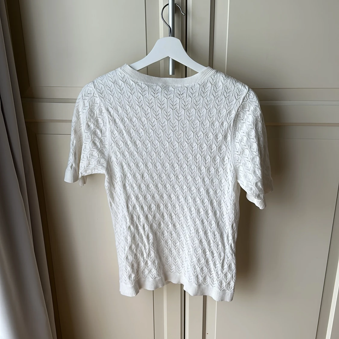 Vit stickad topp - 91